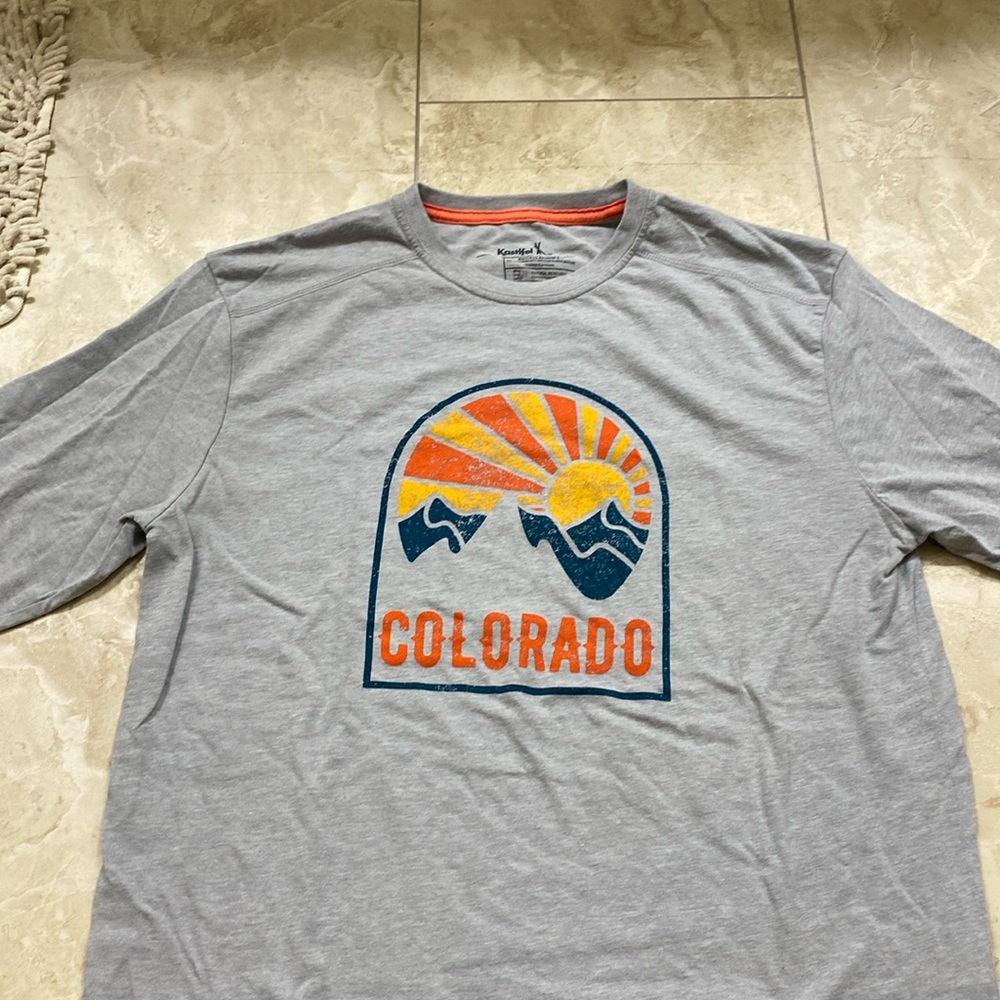 NWOT Colorado tshirt